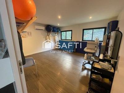 Bureau - 96 m² - 8 pièces