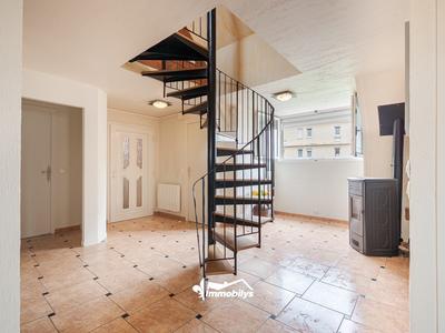 Appartement - 137 m² - 5 pièces