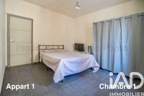 Maison - 230 m² - 10 pièces