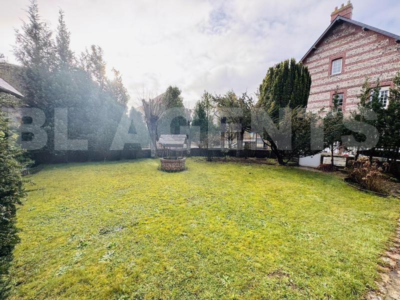 Maison - 200 m² - 7 pièces