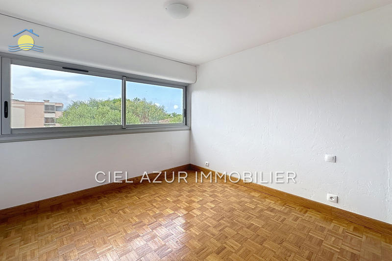 Appartement - 75 m² - 4 pièces