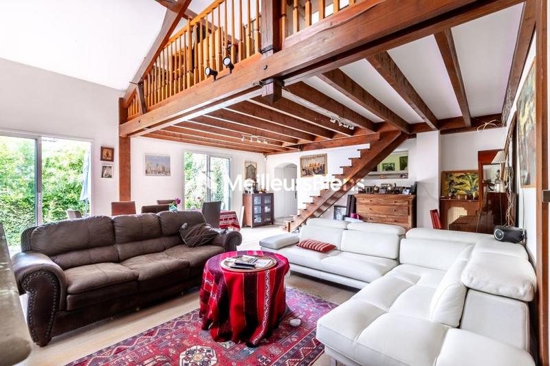 Maison - 190 m² - 8 pièces