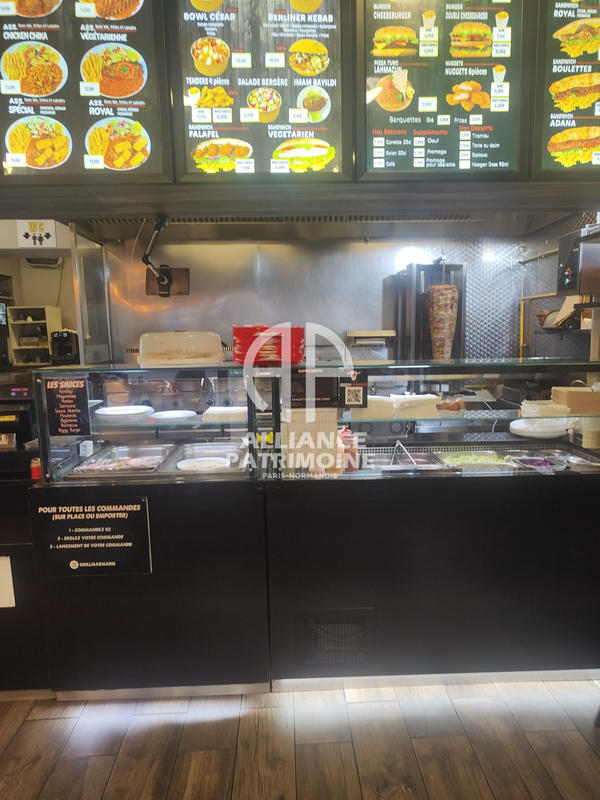 Local d'activités - 100 m²