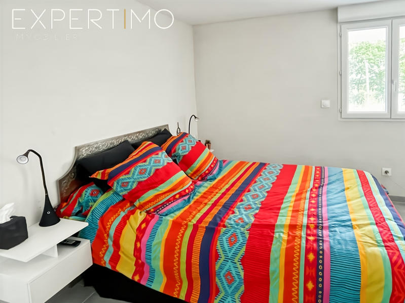 Villa - 220 m² - 8 pièces