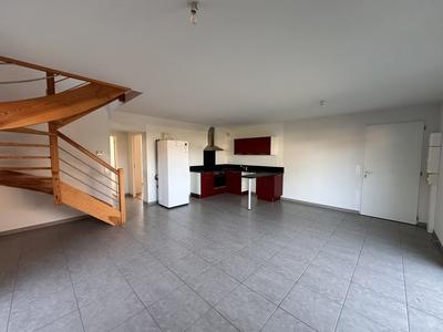 Maison - 83 m² - 4 pièces
