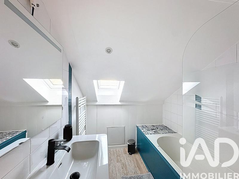 Maison - 157 m² - 8 pièces