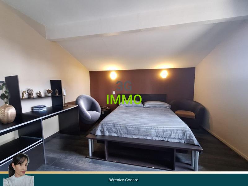 Maison - 202 m² - 5 pièces