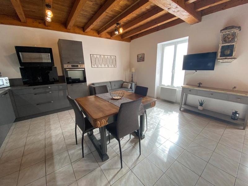 Maison - 94 m² - 4 pièces
