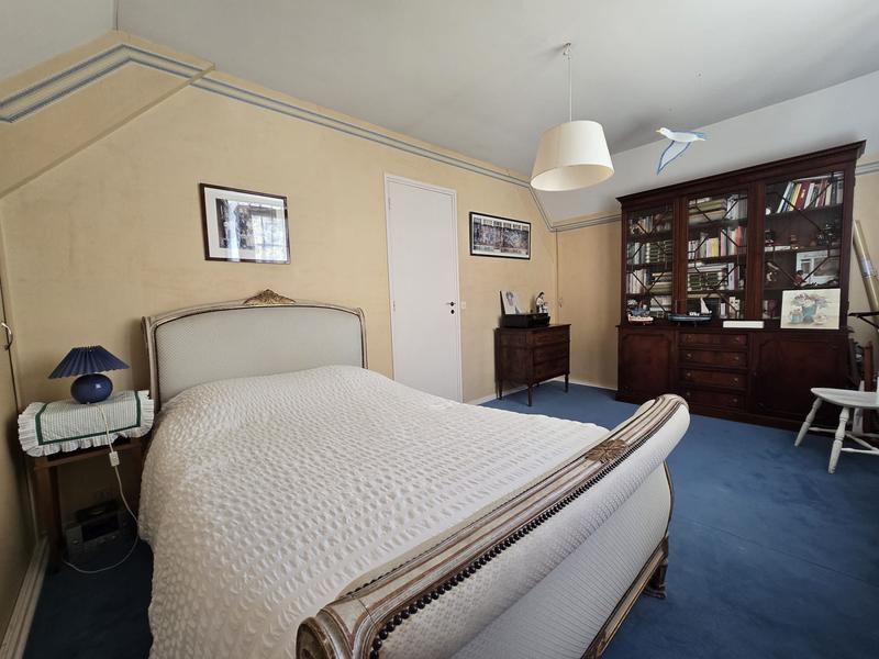 Maison - 187 m² - 7 pièces