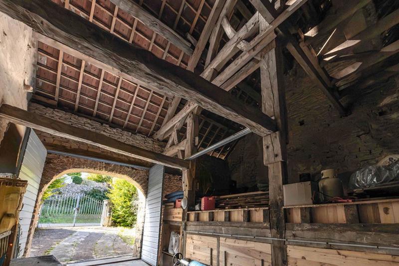 Propriété - 413 m² - 10 pièces