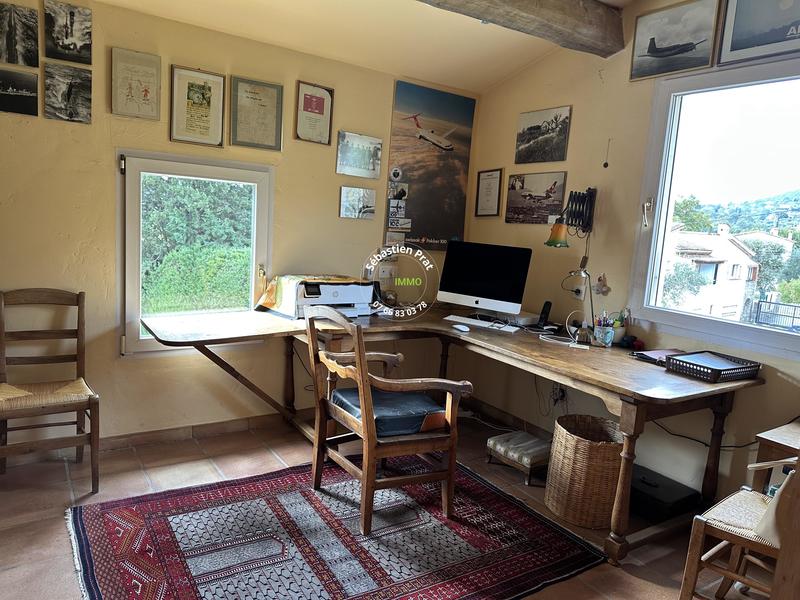 Villa - 208 m² - 7 pièces