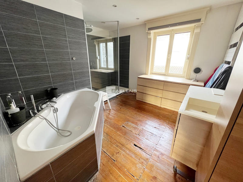 Maison - 123 m² - 5 pièces