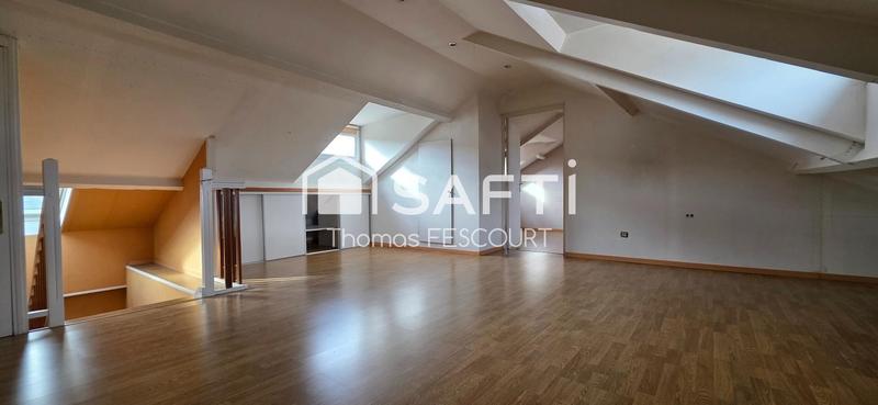 Maison - 215 m² - 7 pièces