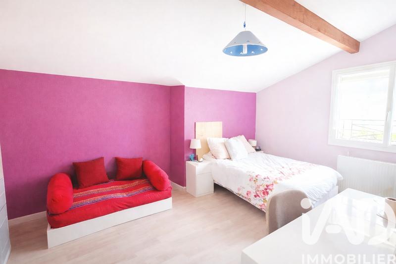 Maison - 204 m² - 8 pièces