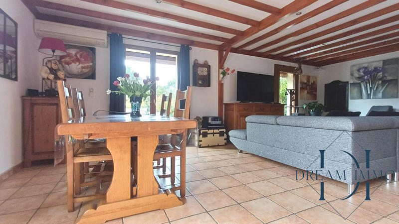 Maison - 96 m² - 4 pièces