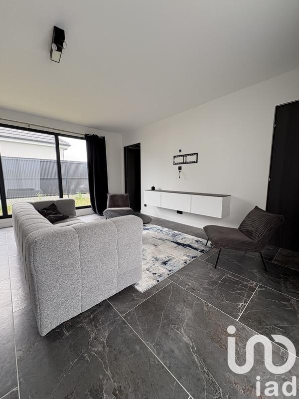 Maison - 90 m² - 3 pièces