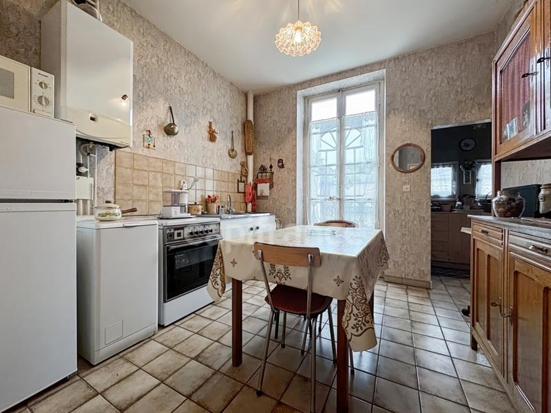 Appartement ancien - 91 m² - 4 pièces
