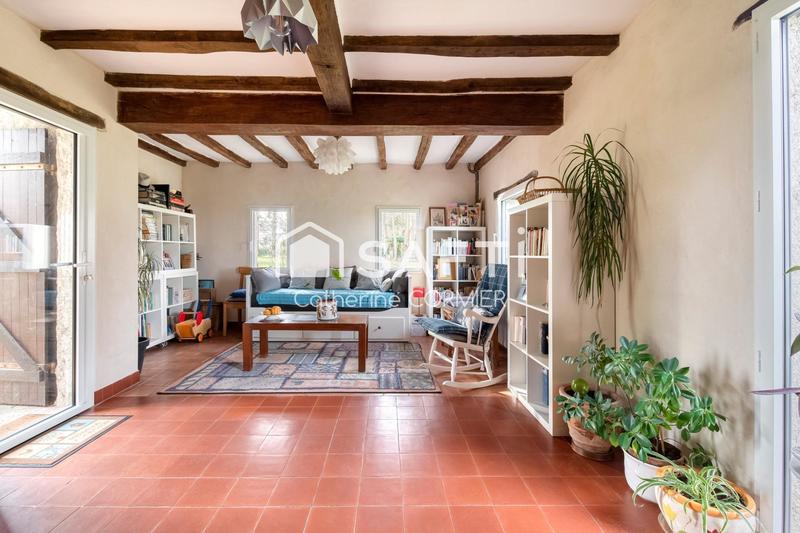 Maison - 215 m² - 8 pièces