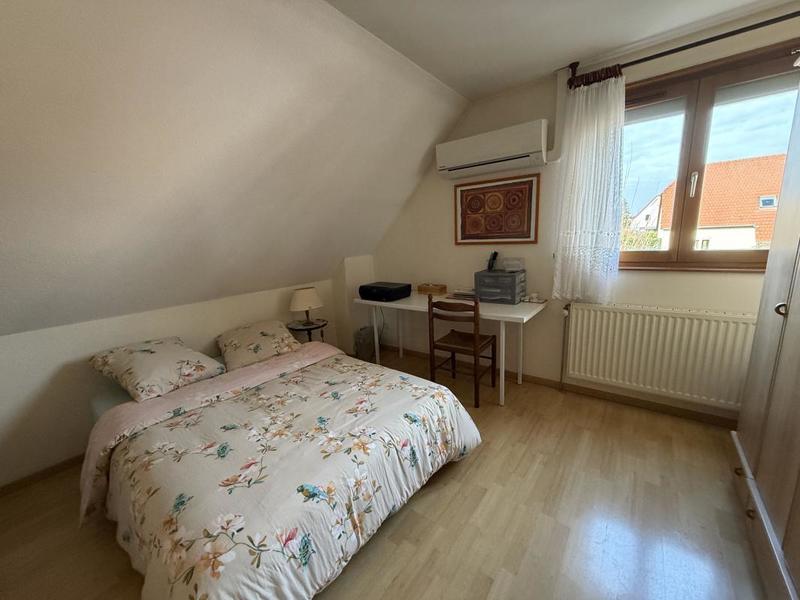 Maison - 92 m² - 5 pièces