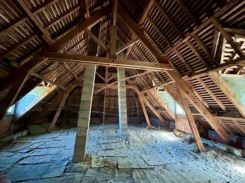 Maison - 330 m² - 13 pièces