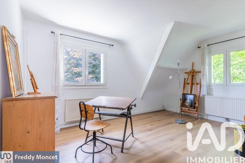 Maison - 210 m² - 9 pièces