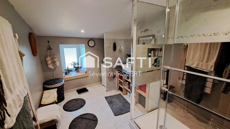 Maison - 140 m² - 5 pièces