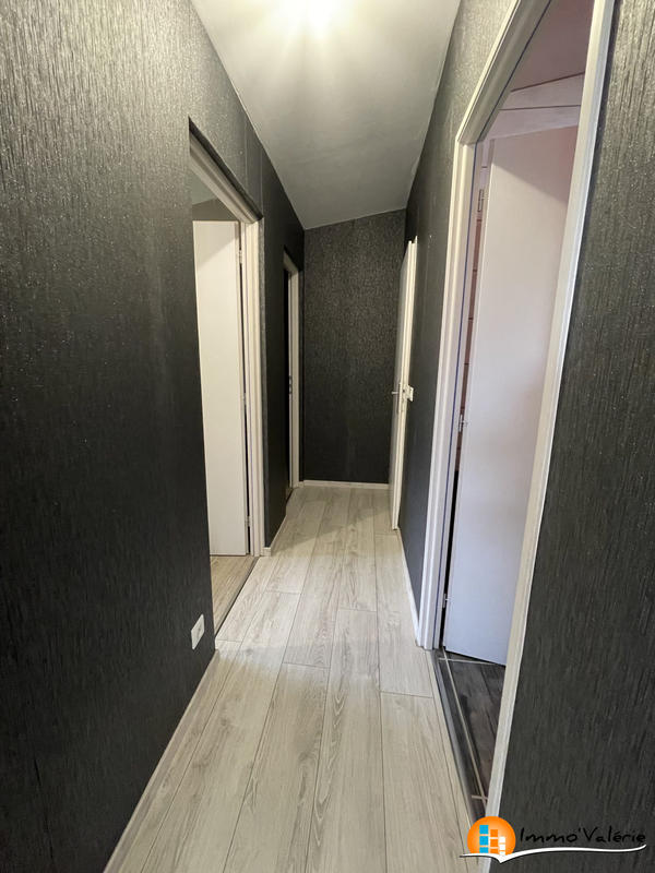 Maison - 103 m² - 4 pièces