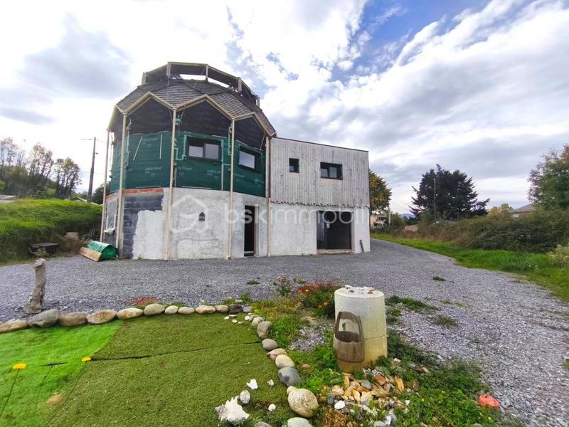 Maison - 84 m² - 3 pièces