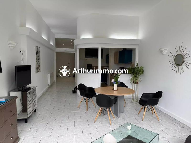 Appartement - 68 m² - 2 pièces