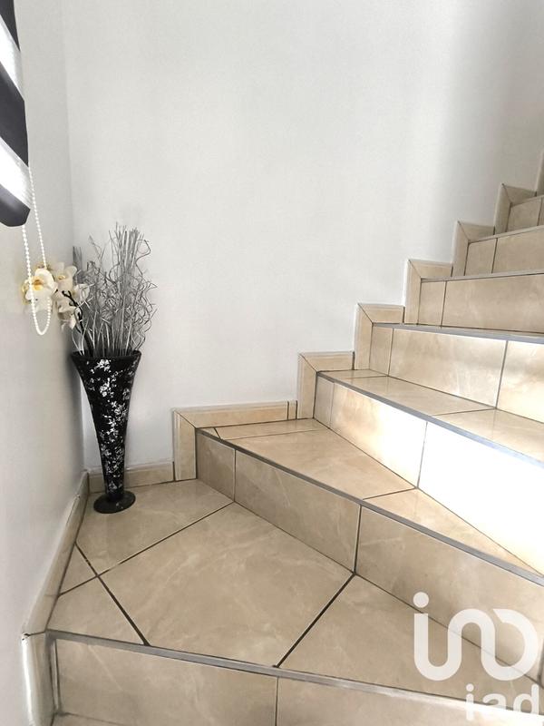 Maison - 137 m² - 5 pièces