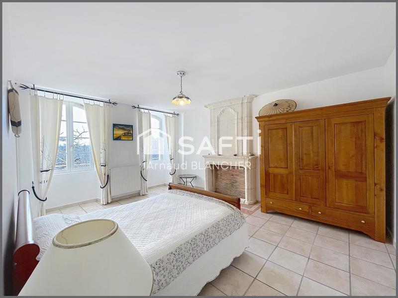 Maison - 294 m² - 9 pièces