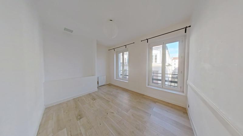 Appartement - 98 m² - 4 pièces