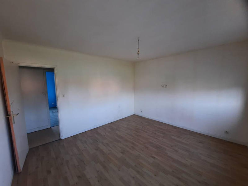 Maison - 92 m² - 5 pièces