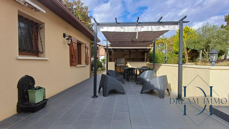 Maison - 96 m² - 4 pièces