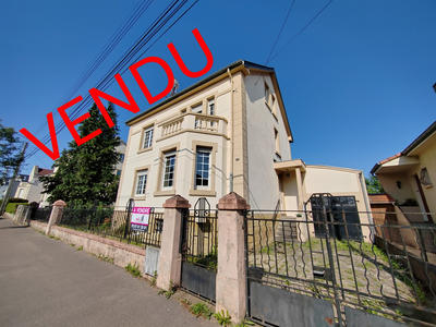 Maison - 170 m² - 8 pièces