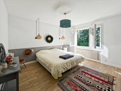 Maison - 160 m² - 7 pièces