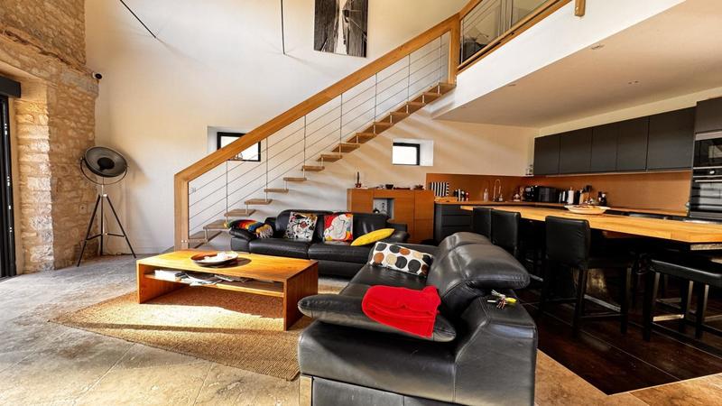 Maison - 394 m² - 14 pièces