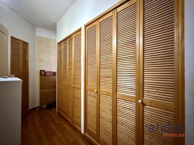 Appartement - 185 m² - 5 pièces