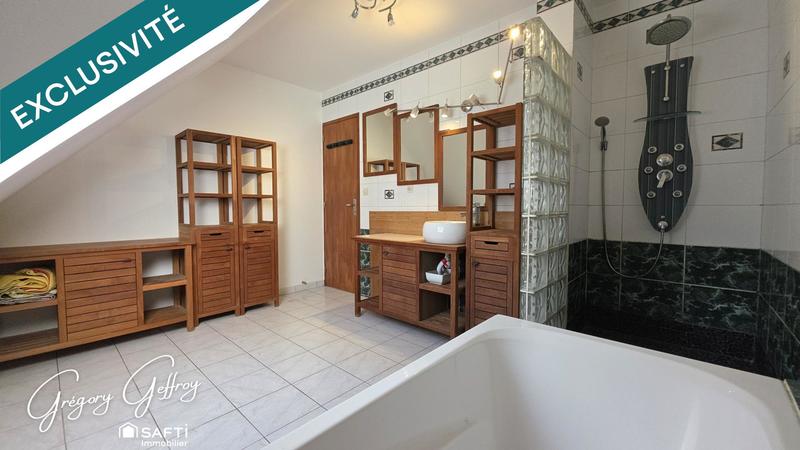 Maison - 143 m² - 6 pièces