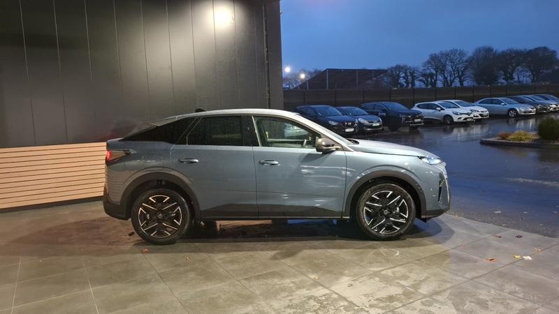 Peugeot 3008 Hybrid 145 E-Dcs6 Allure