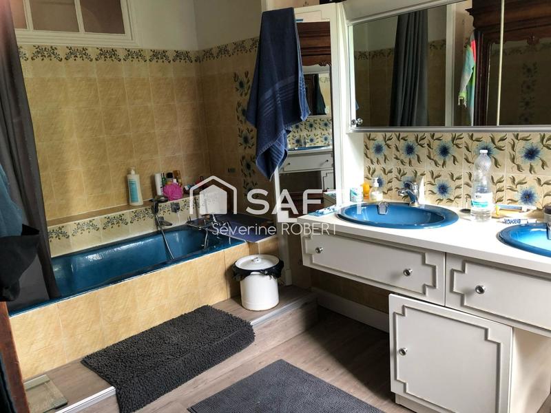 Maison - 550 m² - 15 pièces