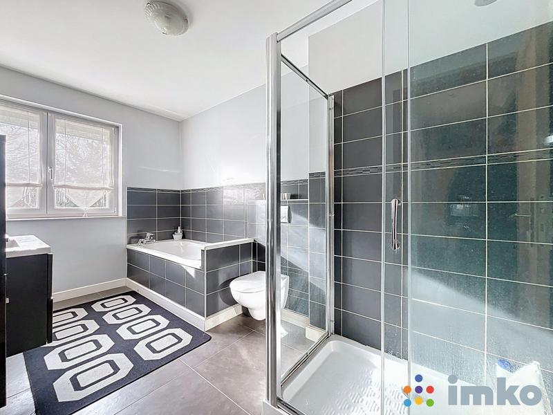 Maison - 161 m² - 6 pièces