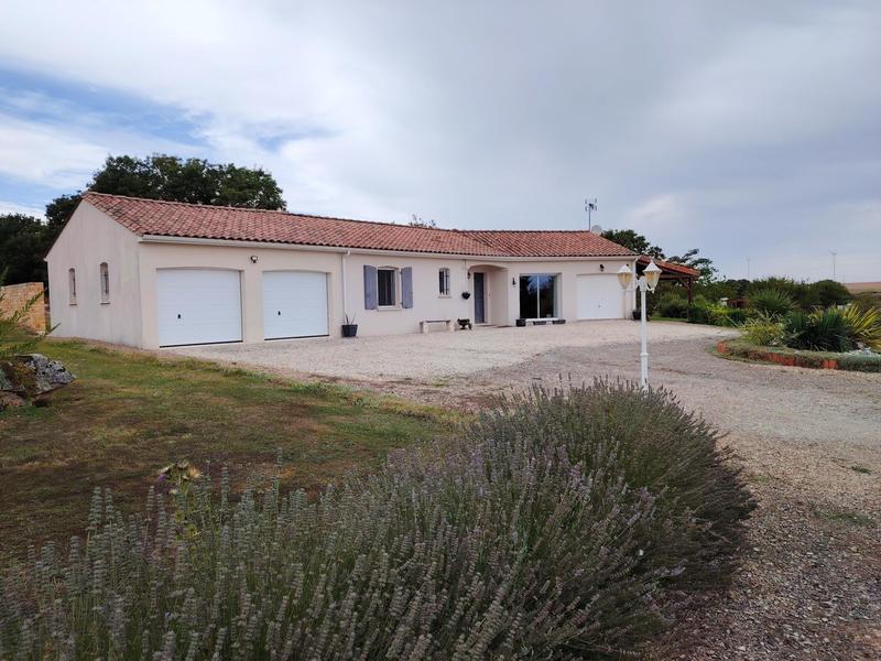 Maison - 92 m² - 4 pièces