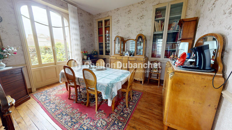 Maison - 167 m² - 7 pièces
