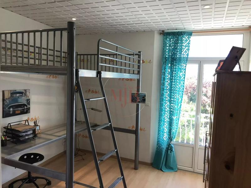 Maison de ville - 177 m² - 6 pièces