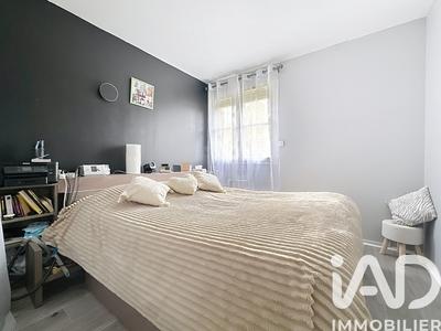 Appartement - 75 m² - 5 pièces