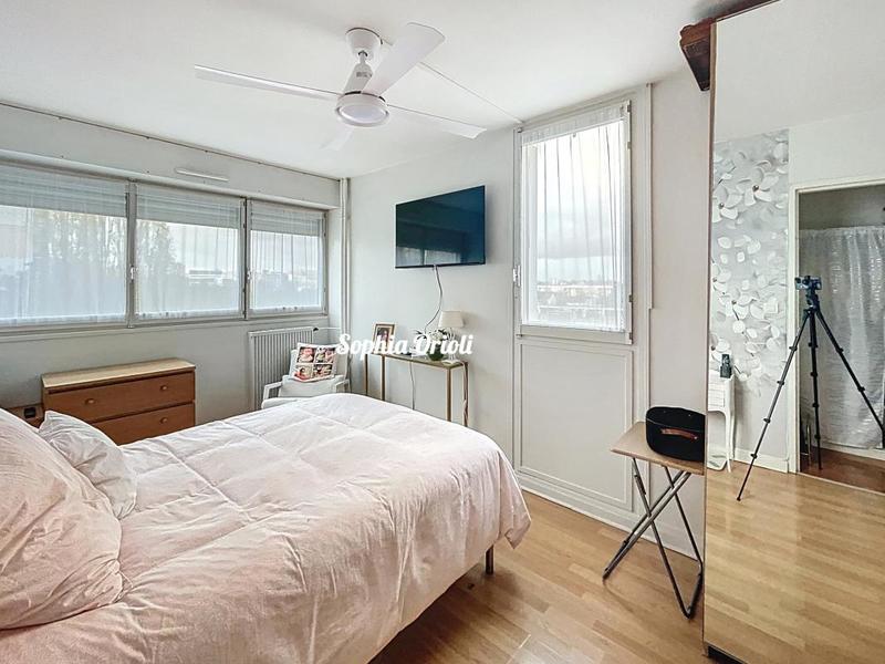 Appartement - 84 m² - 4 pièces