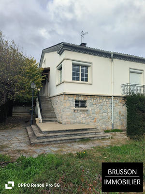 Maison traditionnelle - 244 m² - 5 pièces