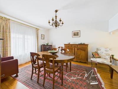 Maison - 170 m² - 7 pièces