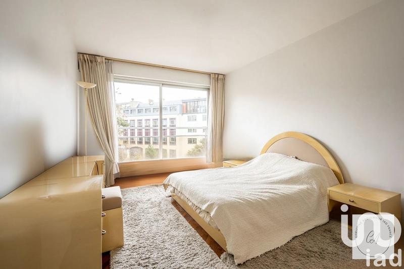 Duplex - 218 m² - 7 pièces